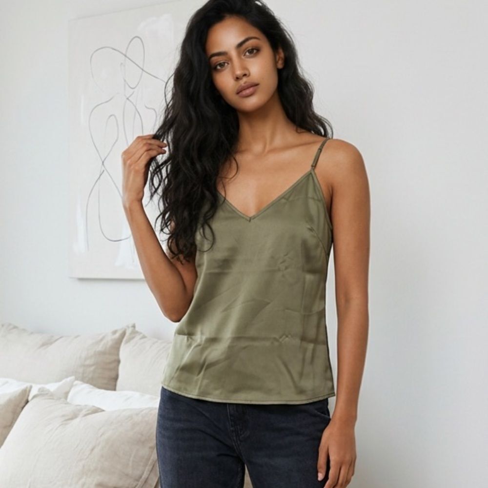 NWT Ettitude Women’s Olive Green Sateen Cami  Adjustable Strap Bamboo - Size L